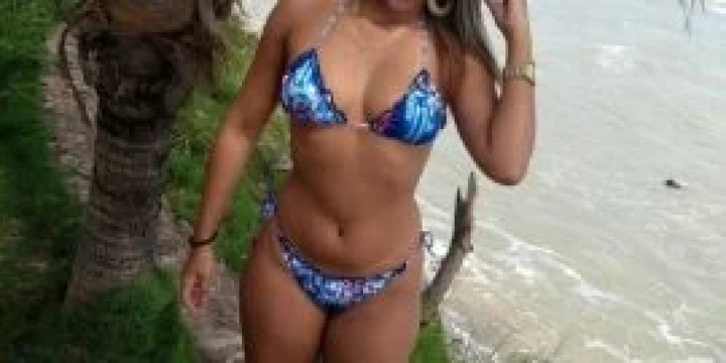 Kelly Souza — 2 / 5