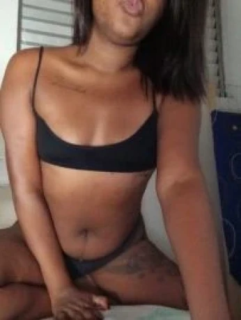 Sabrina Moraes — 8 / 9