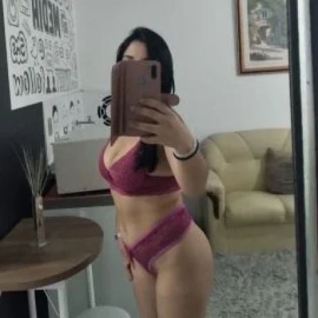 Tais Silva — 2 / 5