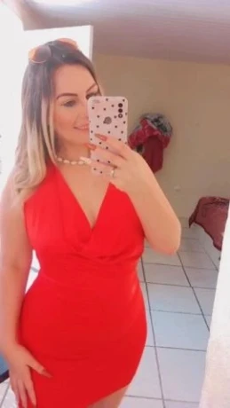 Laura Coelho — 7 / 9