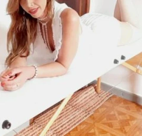 Jullyane Ferrari — 4 / 5