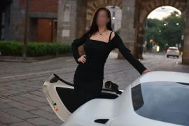 Adelina Lenart — 4 / 9