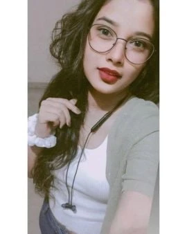 Sophia Jones — 2 / 4