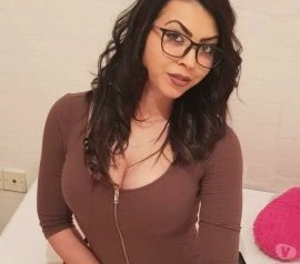 Female Escort — 2 / 4
