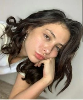Jenny — 2 / 4