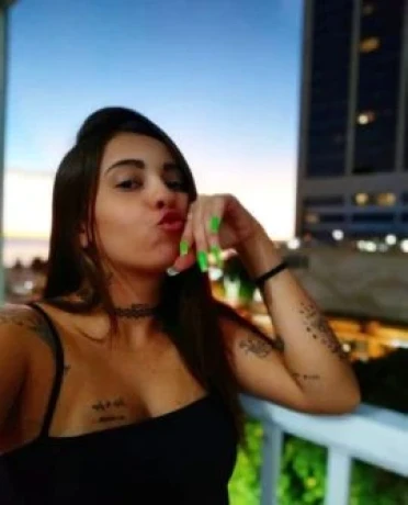 Alice Borges — 5 / 9