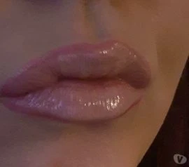 Female Escort — 2 / 5