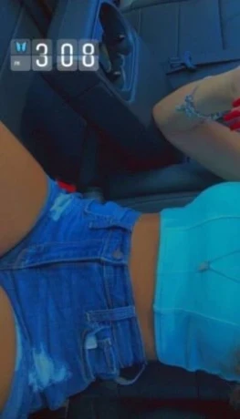 Laís Oliveira — 2 / 5