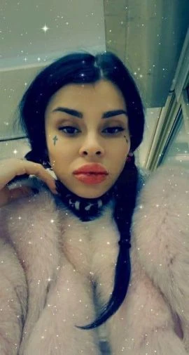 Eva — 5 / 9