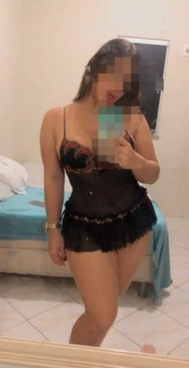 Rebeca Prado — 4 / 5