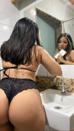 Lua Medeiros — 1 / 5