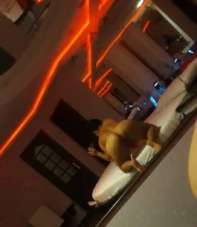 Carol Freitas — 4 / 5