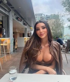 Angelica Frey — 3 / 8