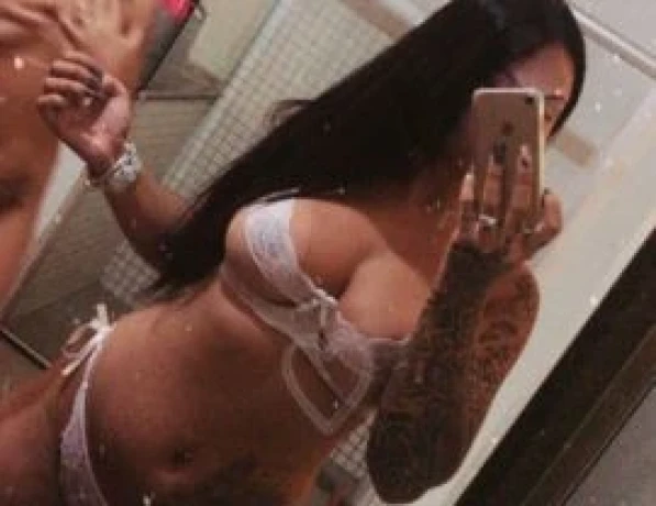 Milla Mello — 7 / 9