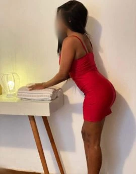 Paty Albuquerque — 4 / 5