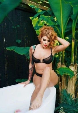 Eva, Escort, Riyadh