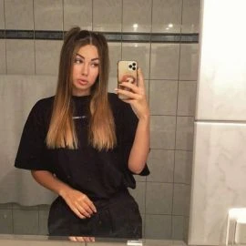 Isabella — 2 / 5