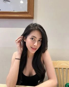 Della — 5 / 9