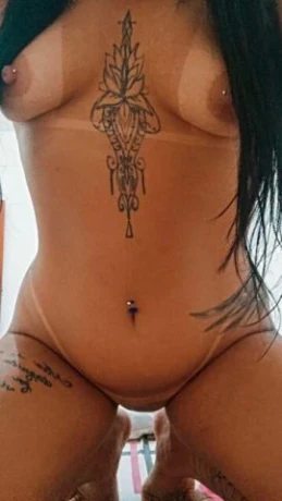 Bruna Souza — 1 / 4