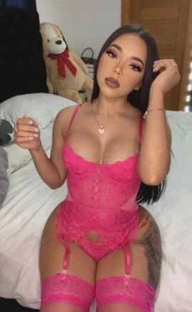 Kiara — 2 / 4