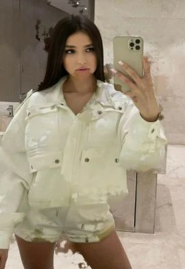 KARINA — 5 / 7