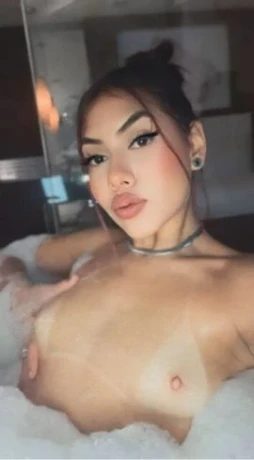 Naath Nóbrega — 2 / 5