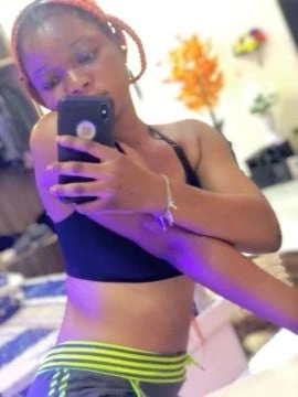 Lizzy Angela — 3 / 4