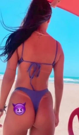 Isis Dantas — 3 / 5