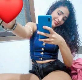 Mya Mello — 3 / 5