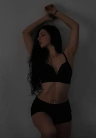 Cintia Blu — 4 / 5