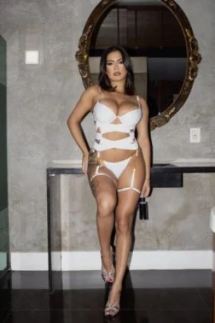 Letícia Bacelar — 6 / 9