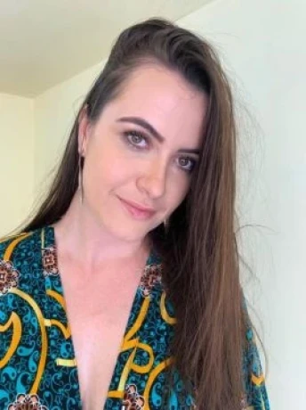 Laís Prem — 7 / 9