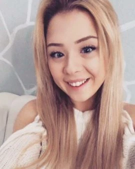 ANNA REY — 4 / 5