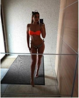 Lexi, Escort, Reading