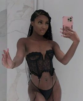 Zoe — 6 / 7