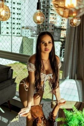 Isabela — 2 / 9