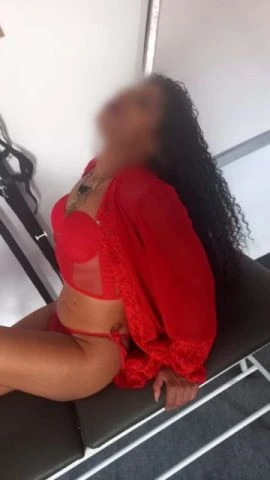 Gabriela Castro — 4 / 5