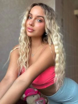 Alina — 6 / 9