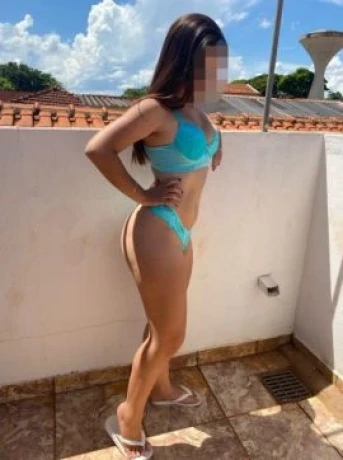Carol Campos — 3 / 4