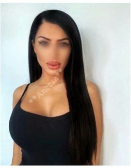 Female Escort — 4 / 7