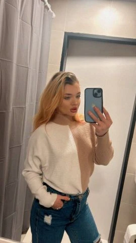 Lisa — 2 / 9