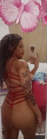 Laysa Santos — 6 / 8