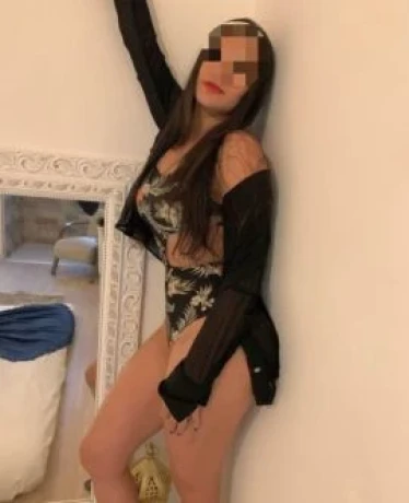 Marianna Veiga — 4 / 5