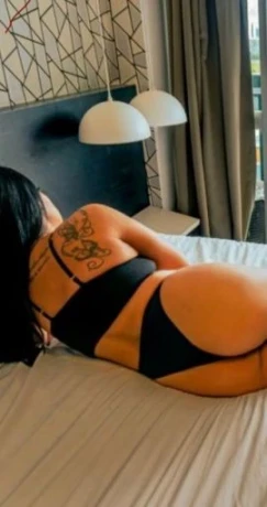 Júlia Oliveira — 1 / 6