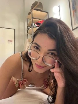 Sarah — 6 / 9