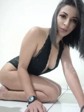 Camila Rios — 5 / 7