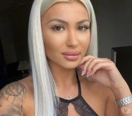 Female Escort — 3 / 6