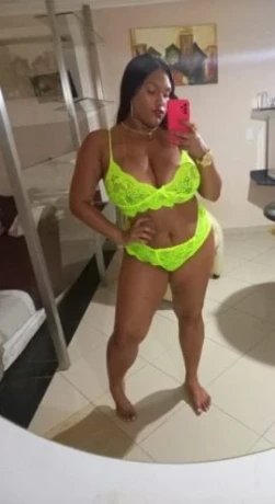 Lívia Freire — 2 / 6