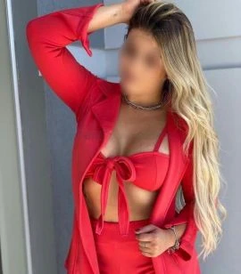 Stefany — 7 / 9
