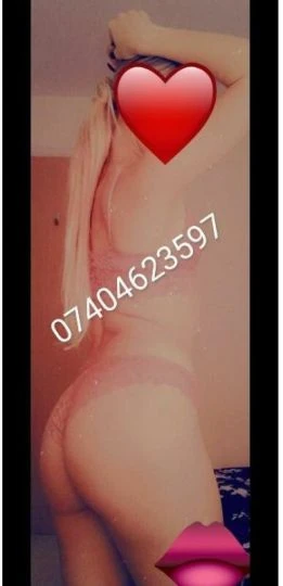 Female Escort — 2 / 4